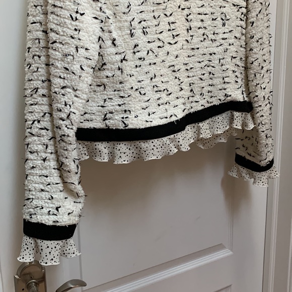 Escada Boucle Tweed Ruffle Edge Jacket Black White Faux Patent Bow Sequin Trim - Picture 13 of 16